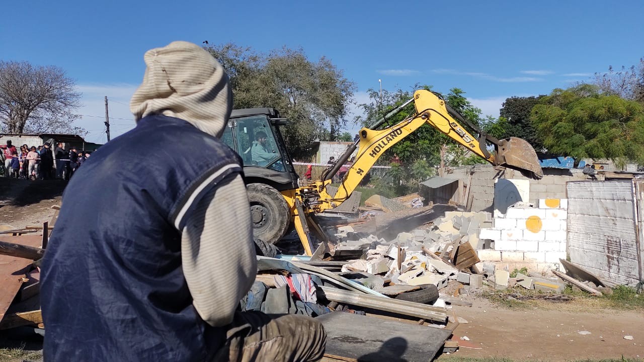 Tras la orden de desalojo, vecinos de Miralta y El Platito exigen viviendas que se adapten a sus necesidades | Córdoba