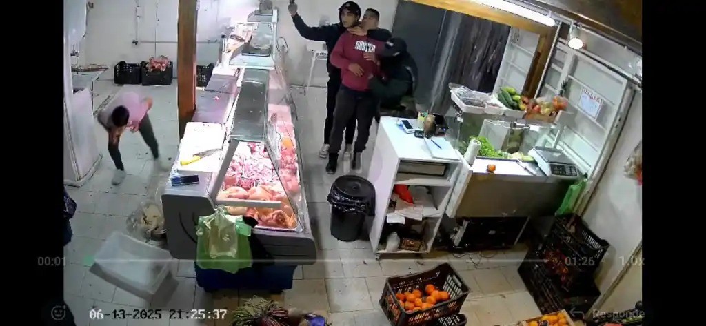Violento robo en una carnicería: dispararon al aire para intimidar | Córdoba