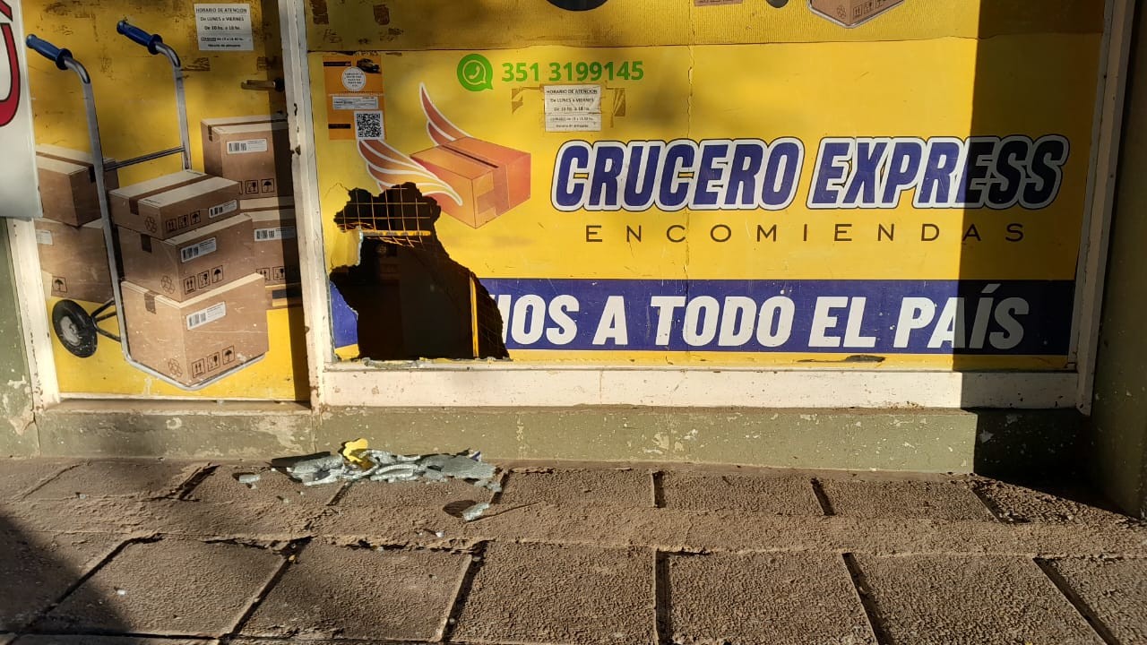 Inseguridad en Córdoba: forzaron la entrada de un depósito de encomiendas y por poco no lo desvalijan | Córdoba