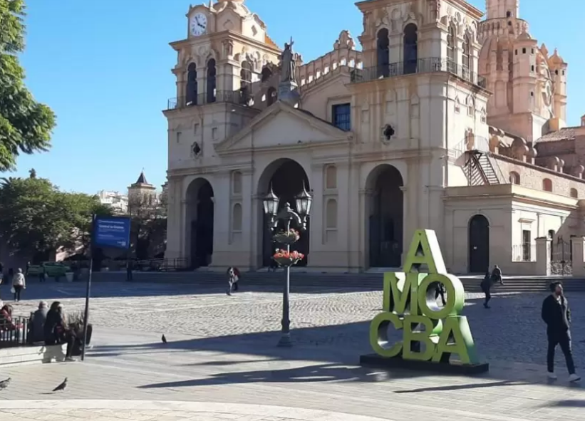 Vientos intensos y bajas temperaturas marcan el fin de semana largo | Córdoba