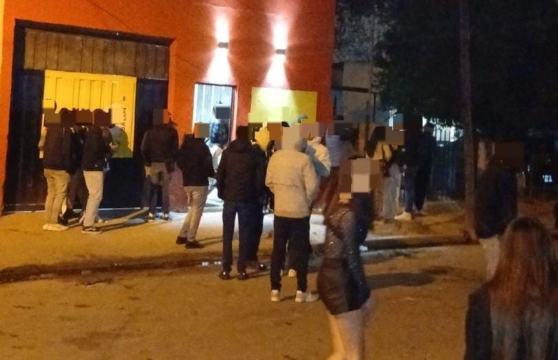 Operativo: desarticularon una fiesta clandestina con 500 personas | Córdoba