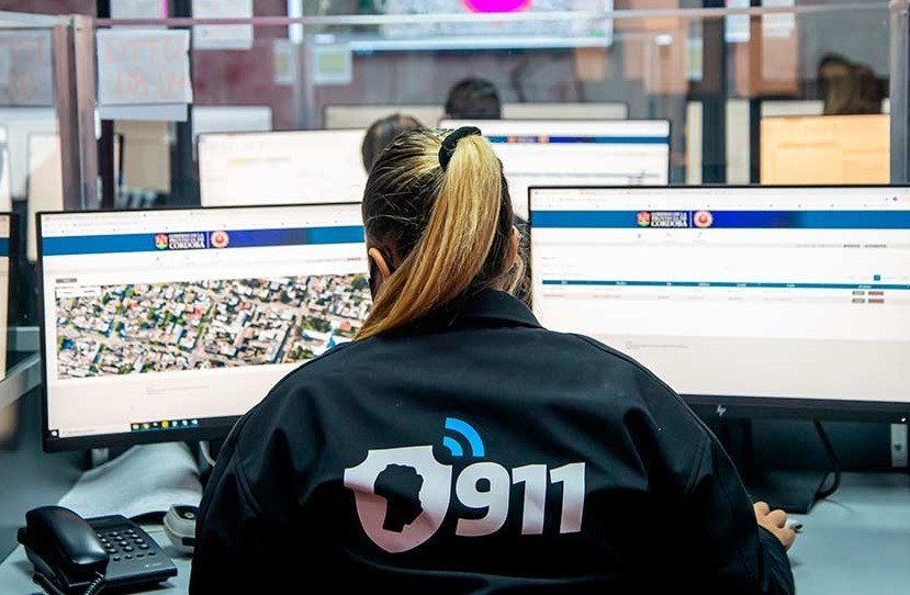 Se ahogó su beba y logró salvarla gracias a la asistencia de una operadora del 911 | Córdoba
