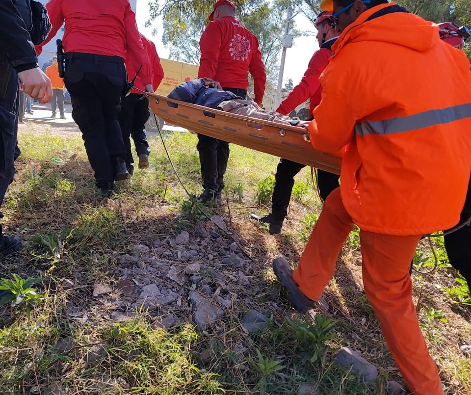 Un hombre sufrió una fractura de fémur mientras realizaba trabajos de poda en altura | Córdoba