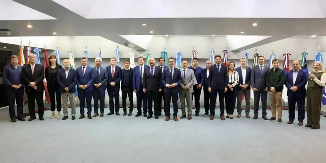 Se plantan los gobernadores: fracasó la negociación y le imponen su propia ley a Milei | Política y economía