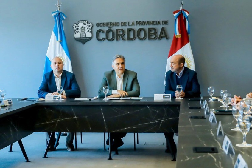 Llaryora sobre el cierre de Vialidad: “Me interesaría saber quién va a arreglar los caminos nacionales” | Política y economía