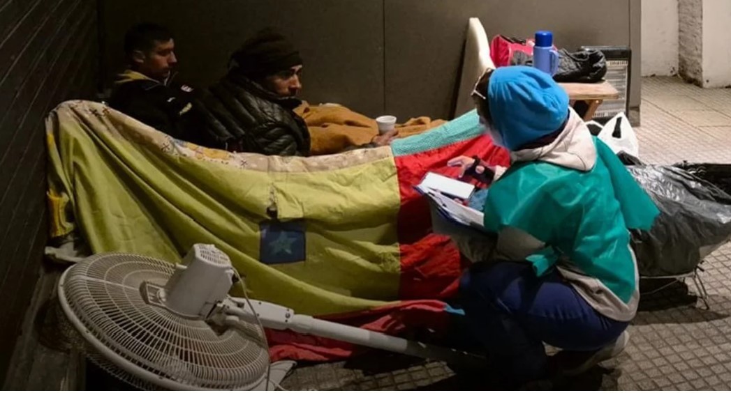 El alarmante dato que expone la crisis de los sin techo: 63 muertos en 6 meses y denuncian al Gobierno | Política y economía