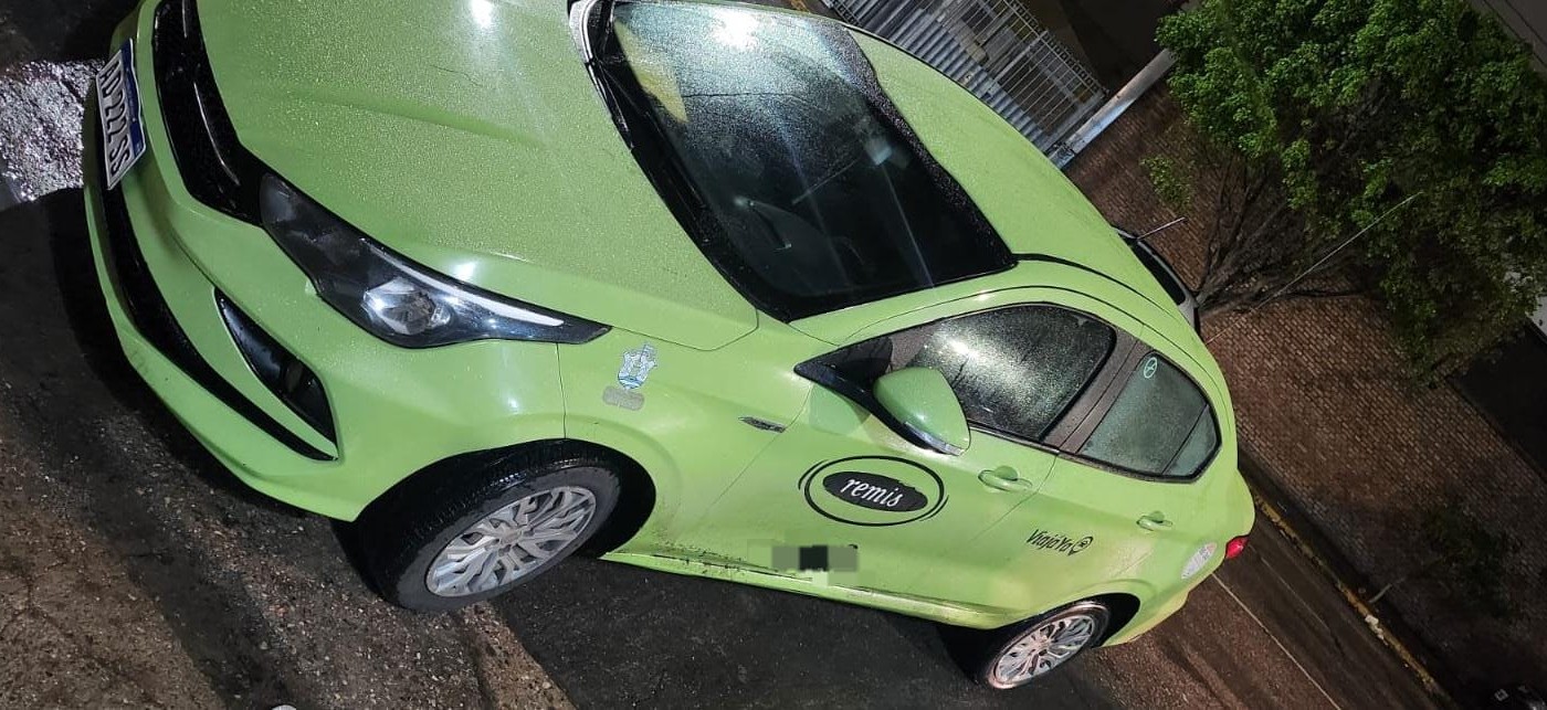 Detuvieron a dos jóvenes por asaltar al conductor de un remis en la puerta de un boliche | Córdoba