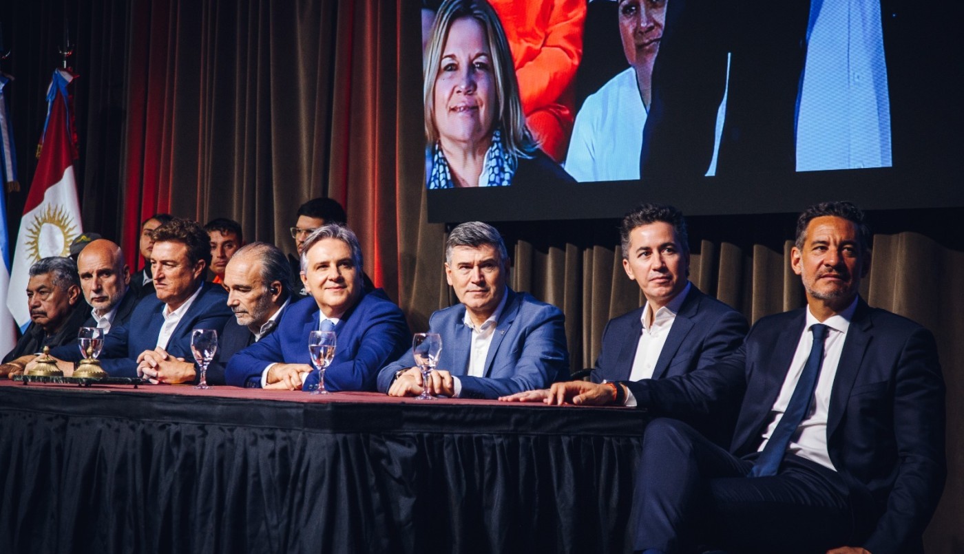 Martín Llaryora: "Córdoba es la provincia que más aporta y la más olvidada" | Política y economía