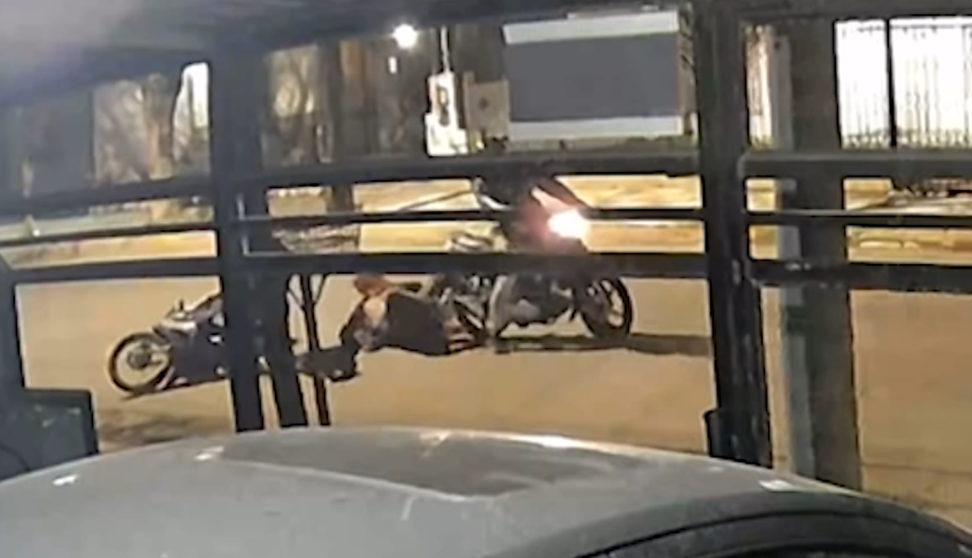 Lo asaltaron, lo tiraron al piso y su pierna quedó atrapada en la moto de los delincuentes | Córdoba