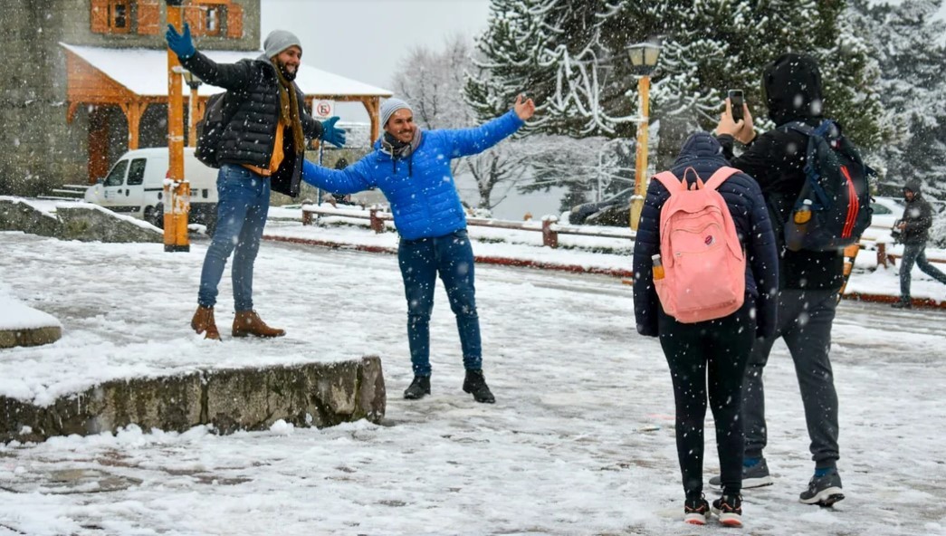 Vacaciones de invierno 2025: cayeron los viajes y el gasto de turistas por el país | Actualidad