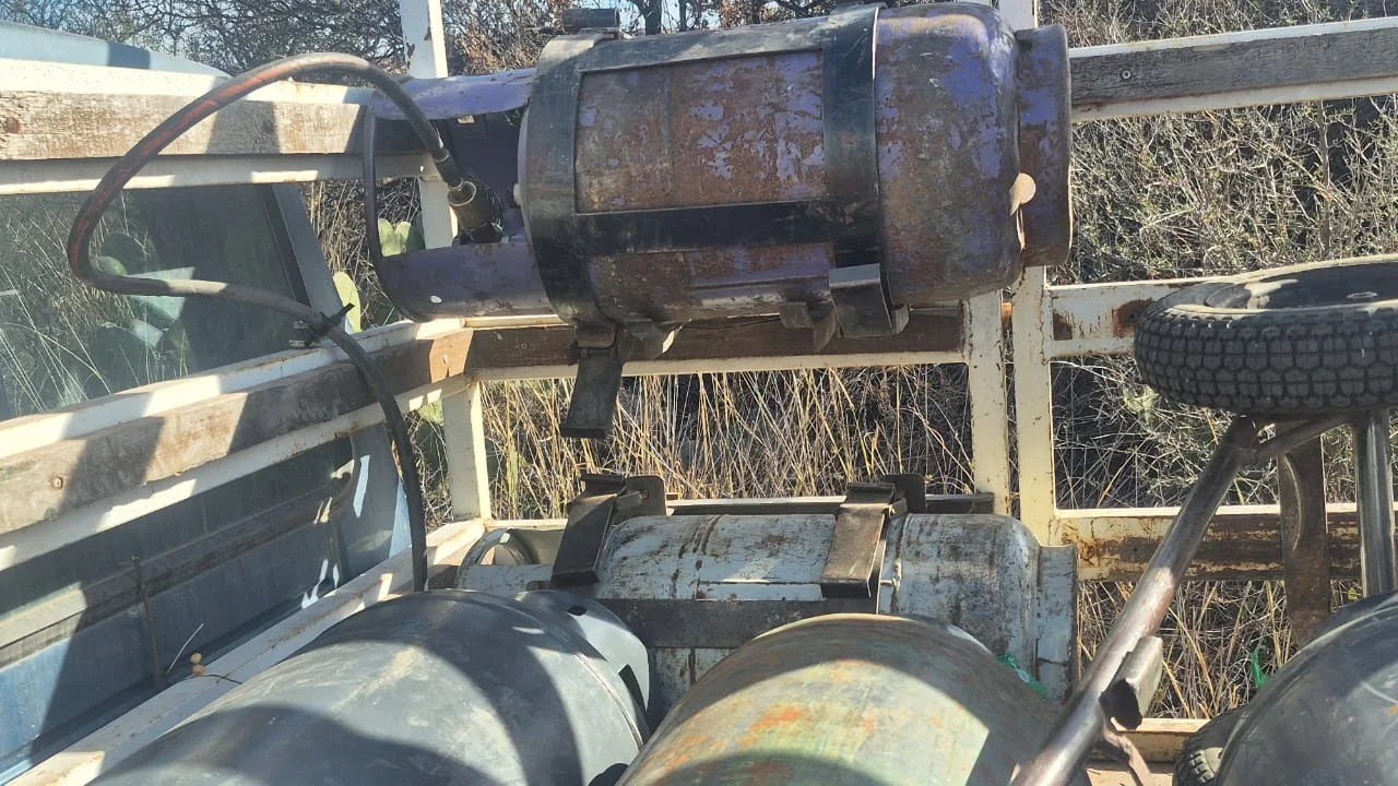 Detuvieron a un joven por usar garrafas como combustible para su camioneta en Capilla del Monte | Córdoba