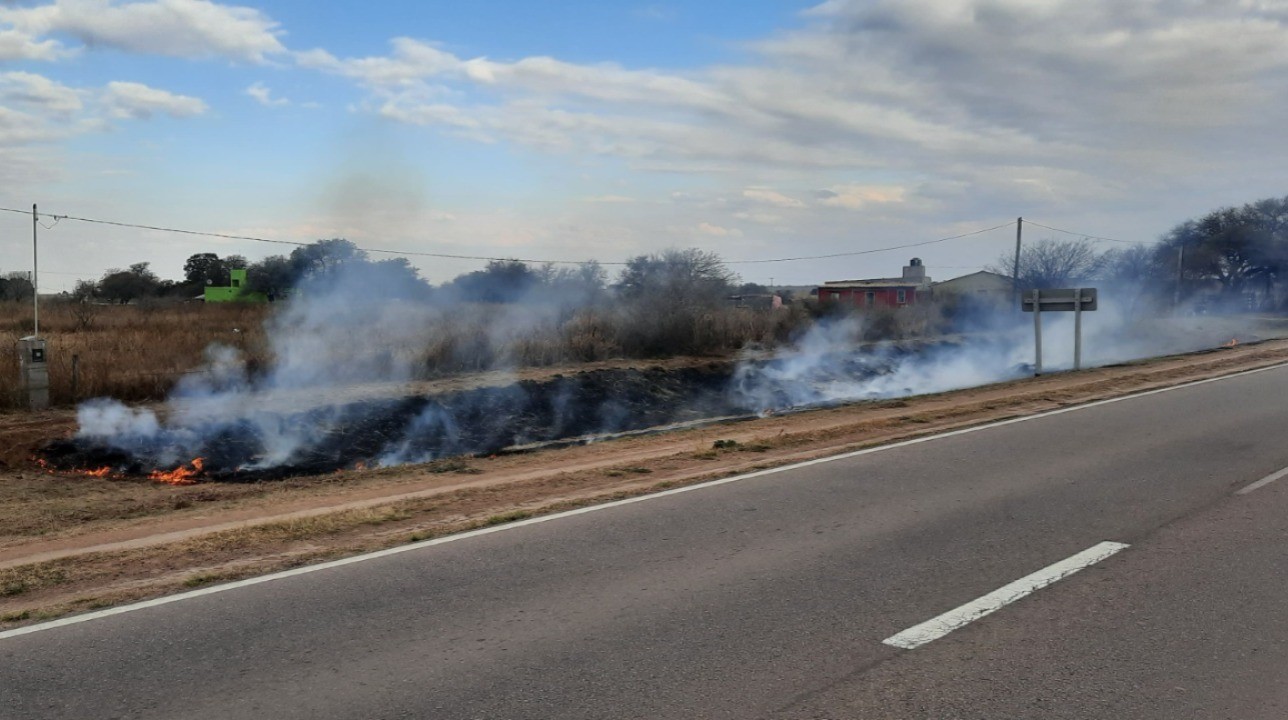 Totoral: un hombre quedó detenido luego de incendiar malezas al costado de la ruta | Córdoba
