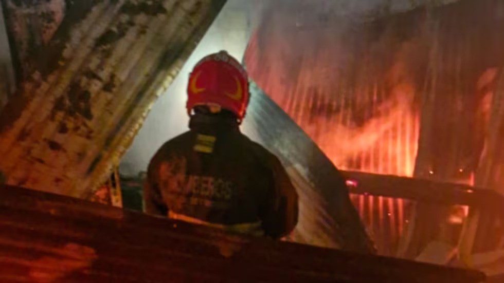 Se incendió una casa en barrio Villa Los Galpones: no hay heridos | Córdoba