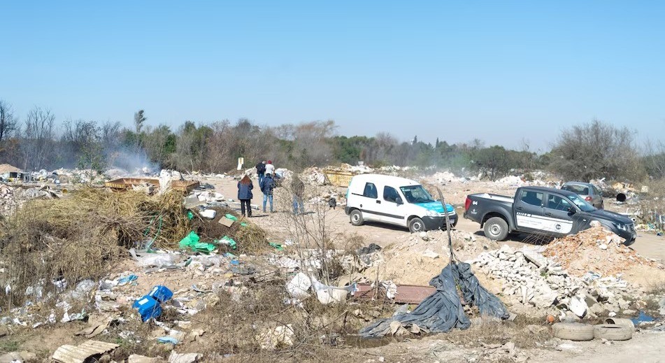 La Municipalidad cerró el basural de donde provenía el olor nauseabundo e investigan el origen | Córdoba