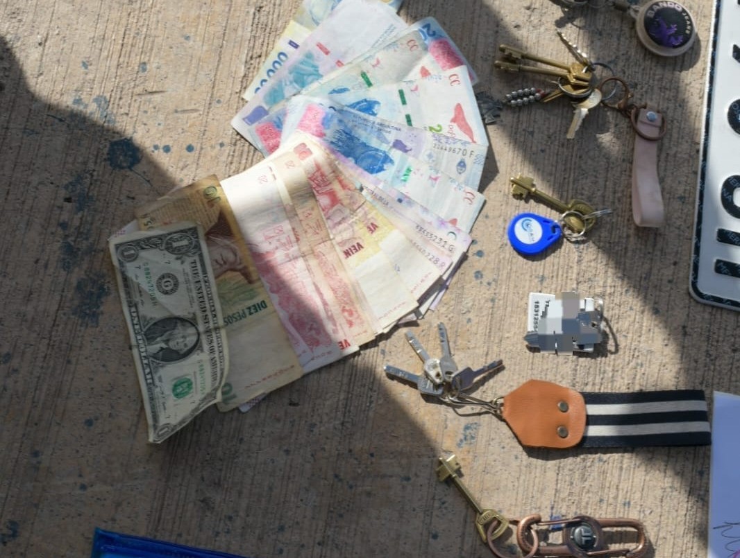 Persecución policial termina con un hombre detenido y un auto secuestrado | Córdoba