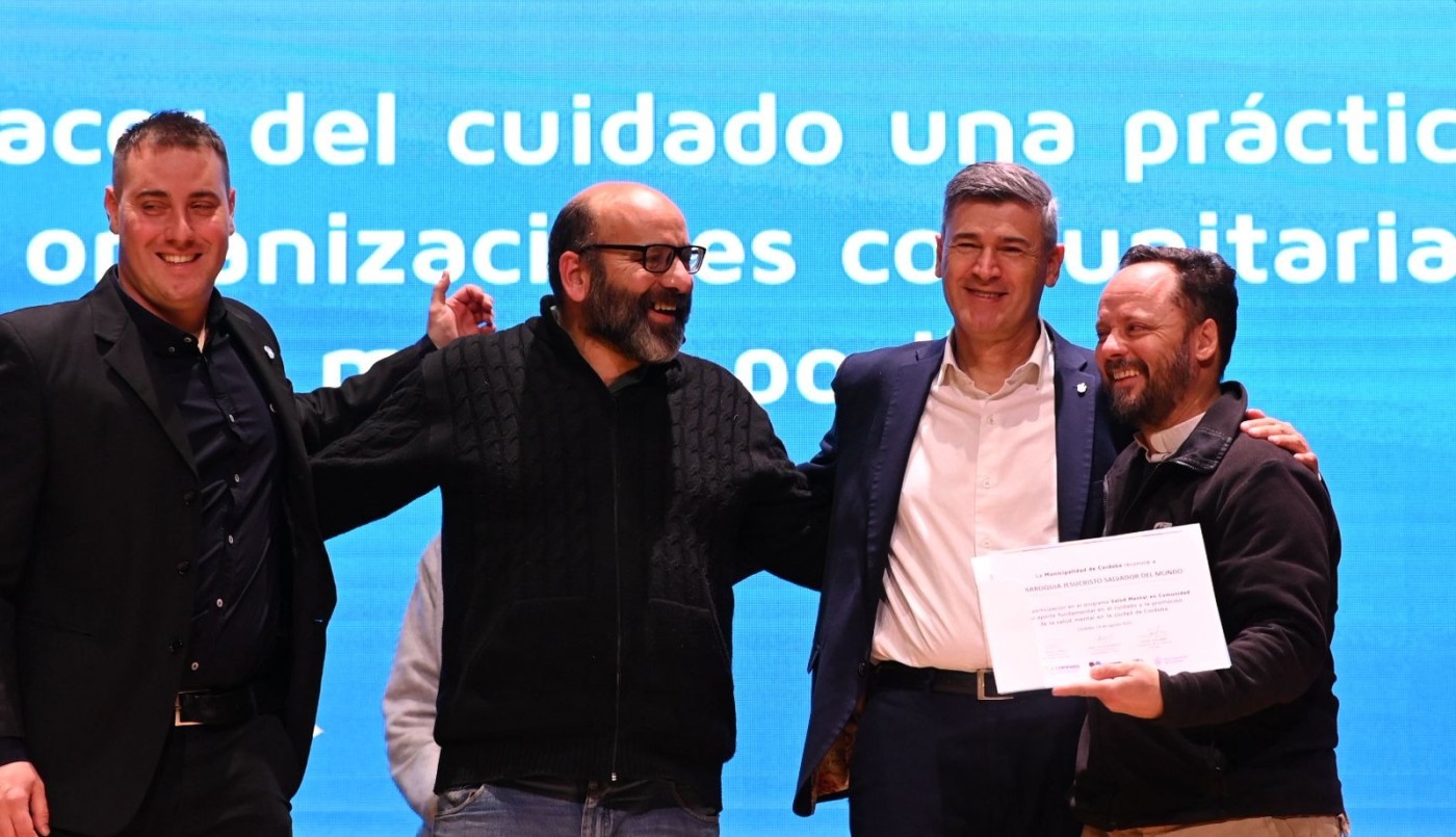 Passerini entregó fondos a instituciones y organizaciones que trabajan en salud mental y consumos problemáticos | Córdoba