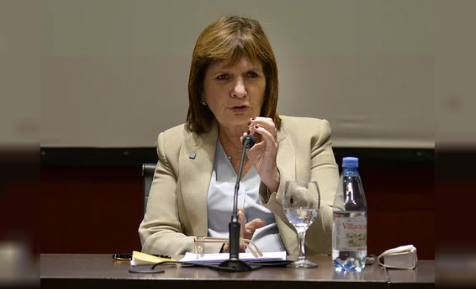 Bullrich trató de "inútil" a Kicillof por los graves incidentes en la cancha de Independiente | Actualidad