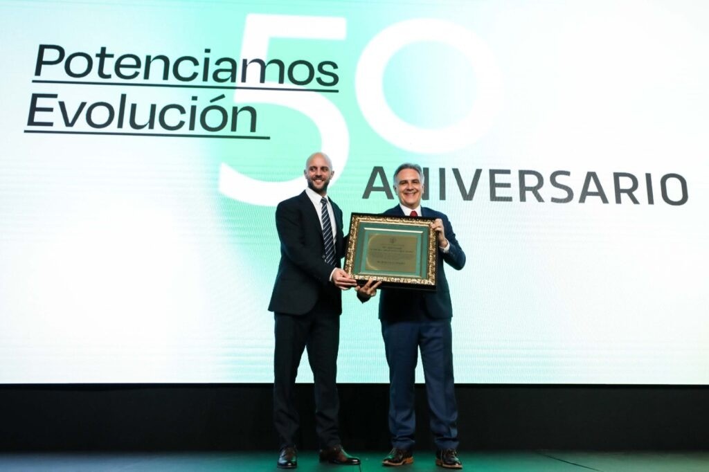 Llaryora anunció la creación del Instituto Argentino del Maní | Política y economía