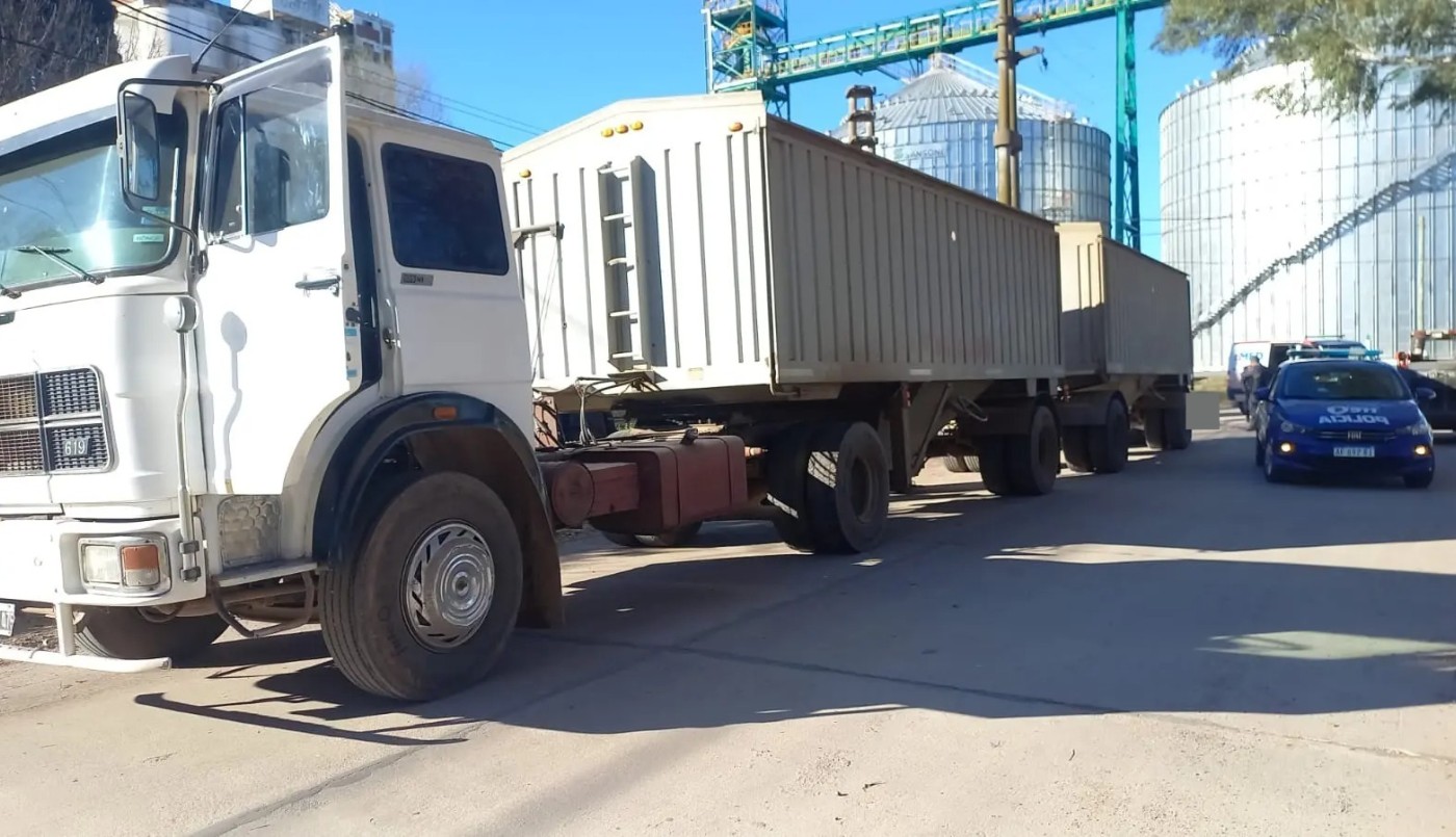 Un motociclista de 24 años murió tras chocar contra un camión en Laboulaye | Córdoba