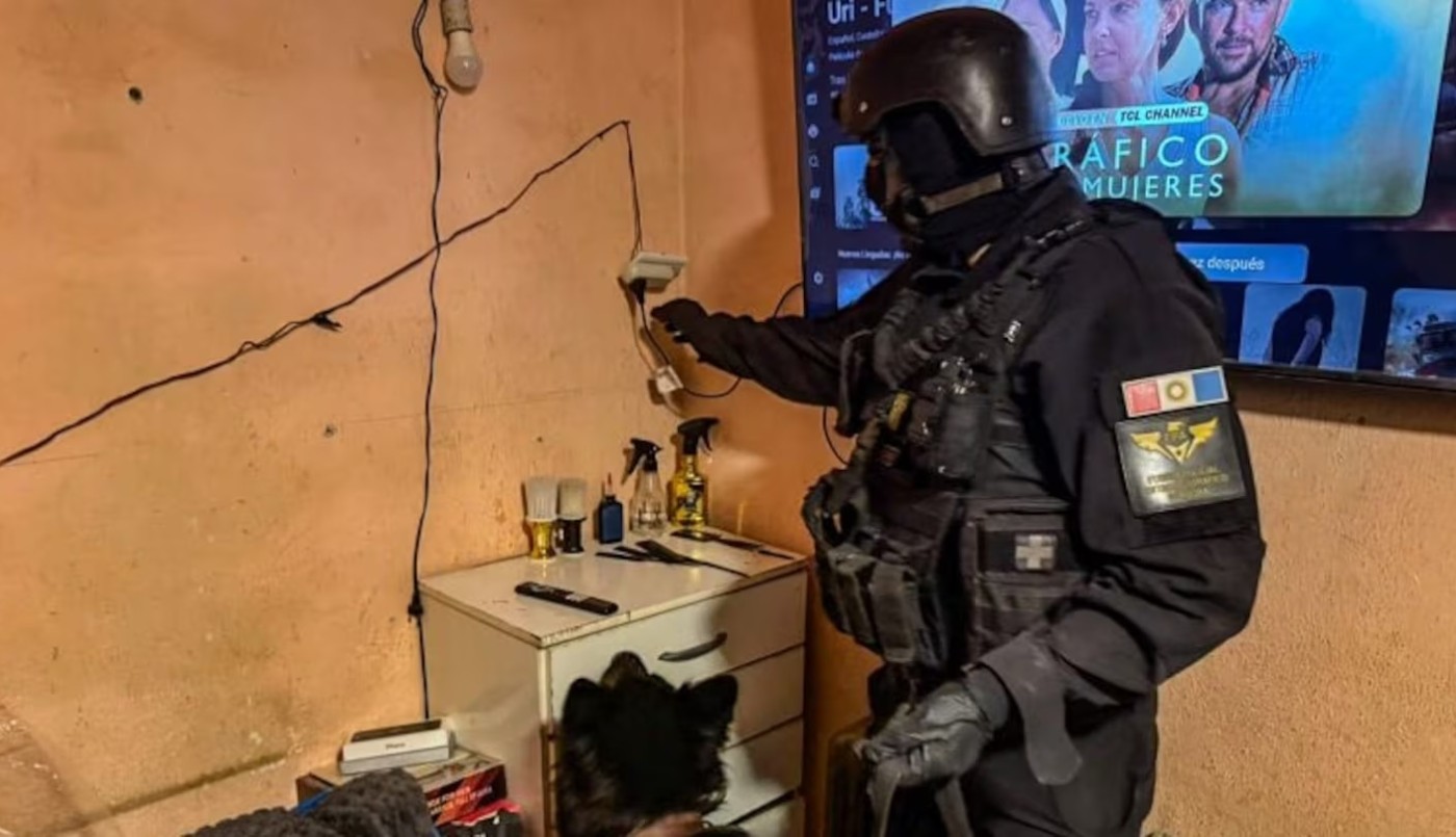 Detuvieron a un menor por venta droga en Córdoba: incautaron cocaína, marihuana y un arma | Córdoba