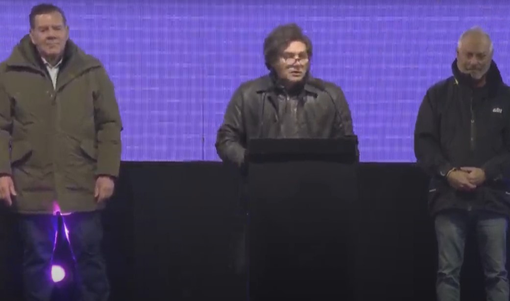 Tensión en Moreno: Milei cierra la campaña bonaerense en un acto blindado por la seguridad | Política y economía