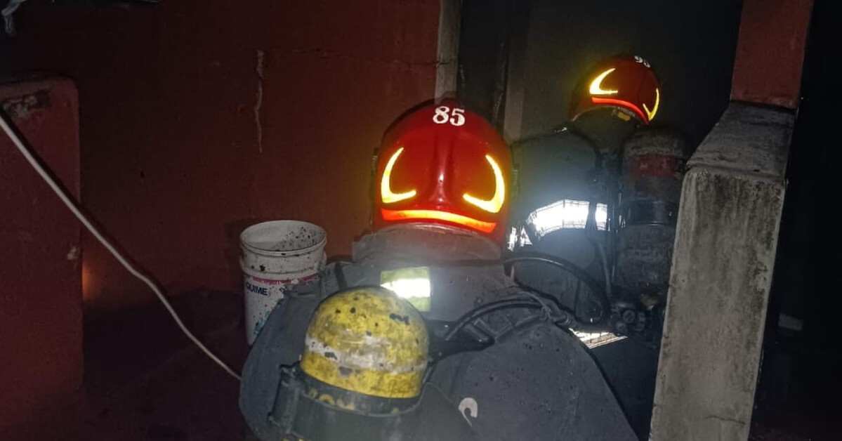 Incendio en Barrio Alberdi controlado por bomberos | Córdoba