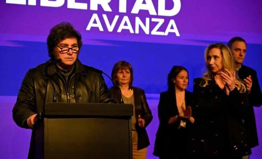 Tras la derrota electoral, el Gobierno convocará a los gobernadores y conformará una mesa política | Política y economía