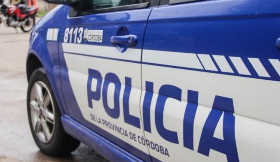 Detienen a un joven buscado por la justicia en barrio Yapeyú, tras incidentes con residentes | Córdoba