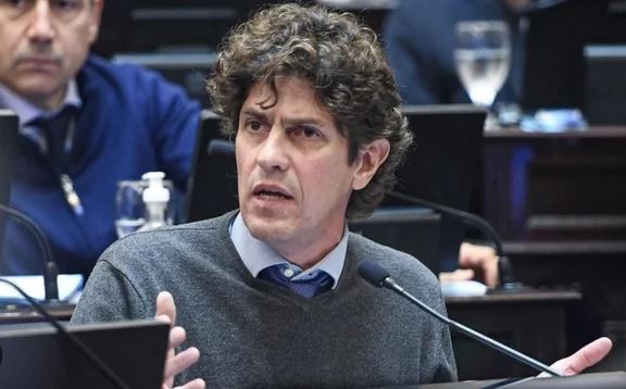 Martín Lousteau dijo que el presupuesto 2026 “ya quedó desactualizado” y acusó a Milei de “manipular cifras” | Política y economía