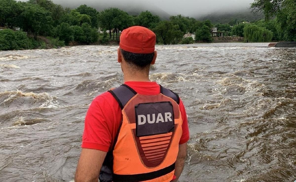 Córdoba: un hombre murió al caer en un canal del barrio Guiñazú | Córdoba