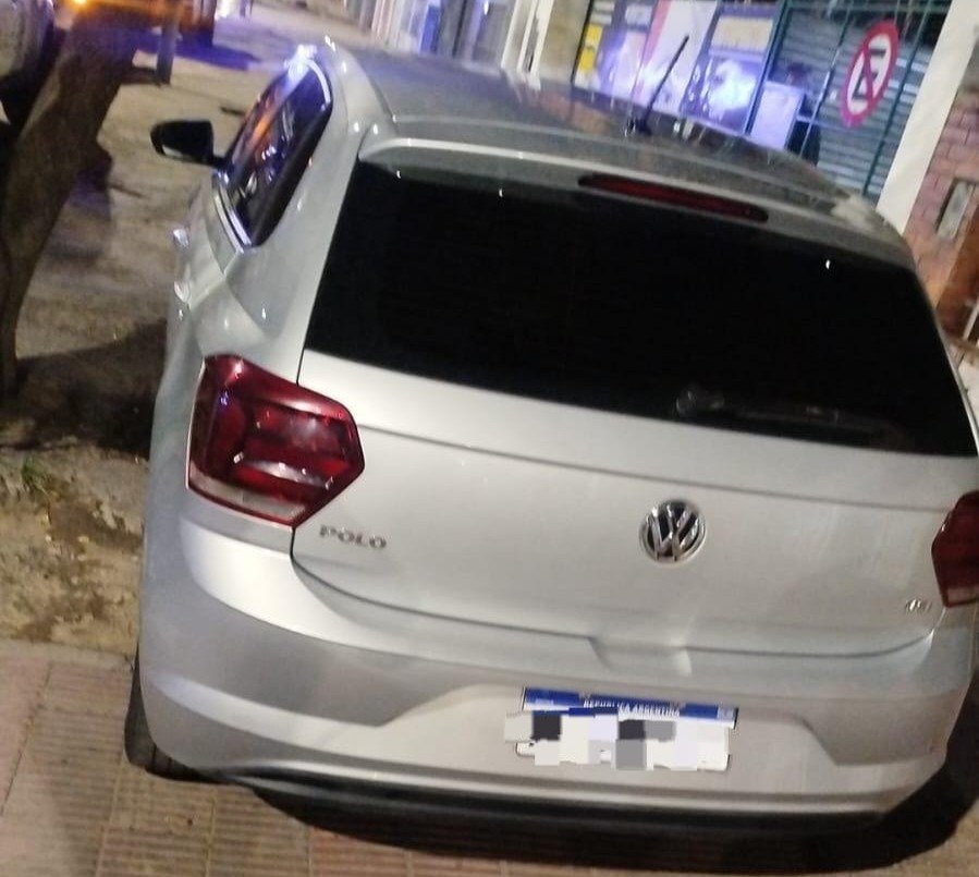 Villa Siburu: detuvieron a cuatro hombres que fueron sorprendidos desarmando un vehículo | Córdoba