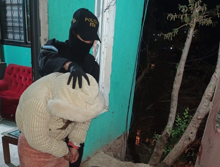 Lecciones peligrosas: tía enseña a su sobrino el “negocio” de la droga en Carlos Paz | Córdoba