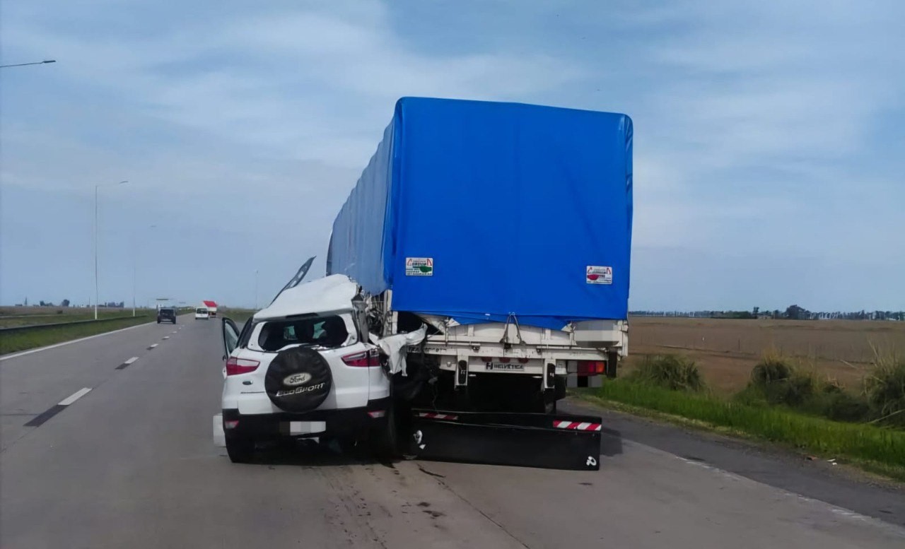 Fatal accidente en Leones: una mujer murió y dos personas resultaron heridas | Córdoba