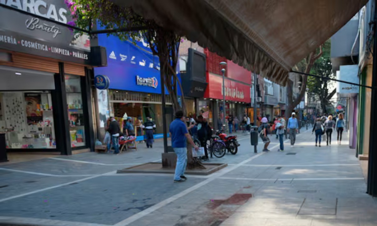 ¿Qué pasará con los comercios el viernes feriado en Córdoba? | Córdoba