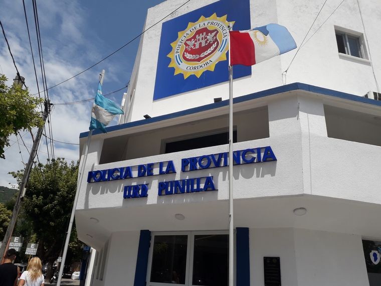 Detienen a un policía y un expolicía por un violento asalto a una pareja de jubilados en Villa Carlos Paz | Córdoba