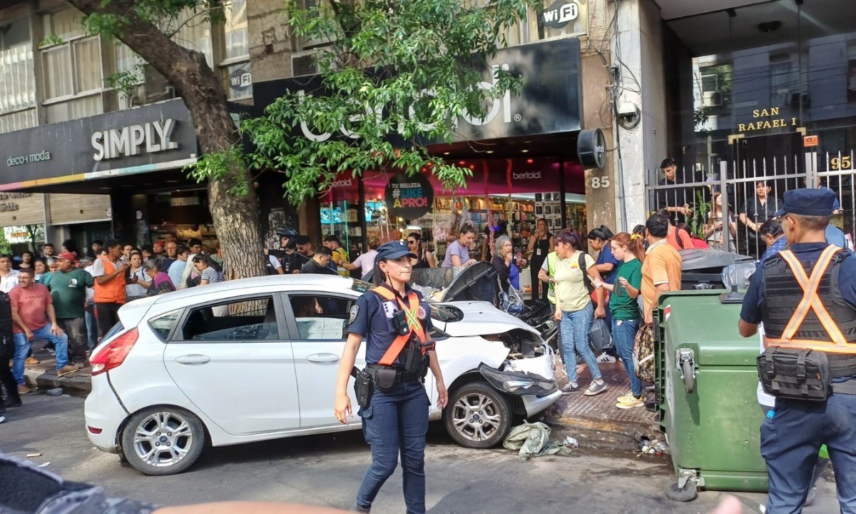 Choque y atropello en el centro de Córdoba: investigan si el conductor tuvo un ataque | Córdoba