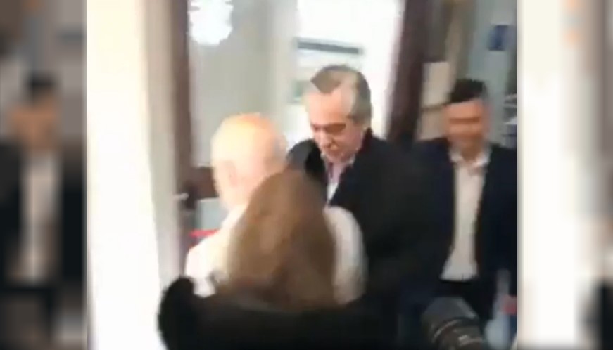 Alberto Fernández votó y salió apurado: "Defendiendo la democracia" | Política y economía