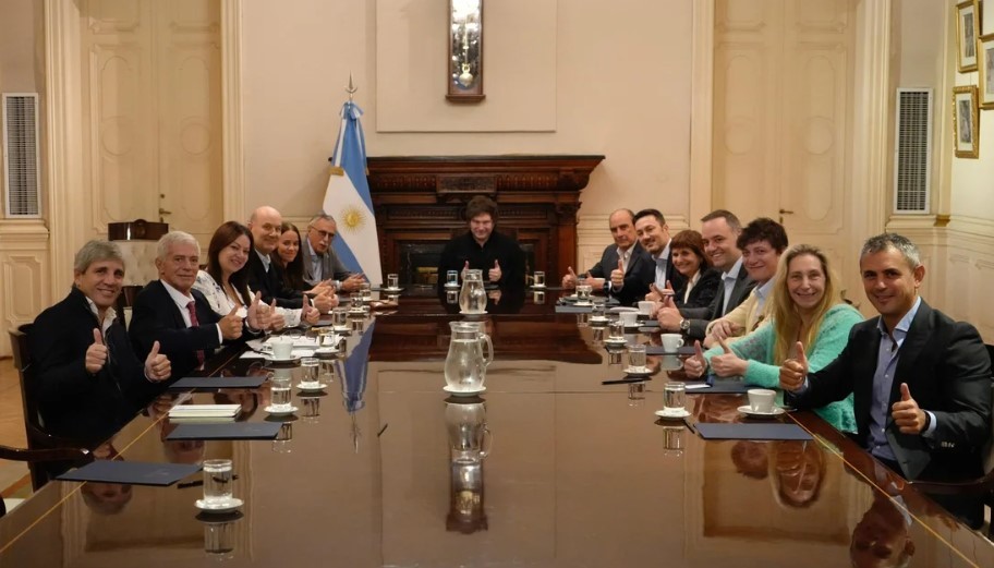 La continuidad de Francos y el rol de Santiago Caputo: las dos decisiones pendientes de Milei | Política y economía