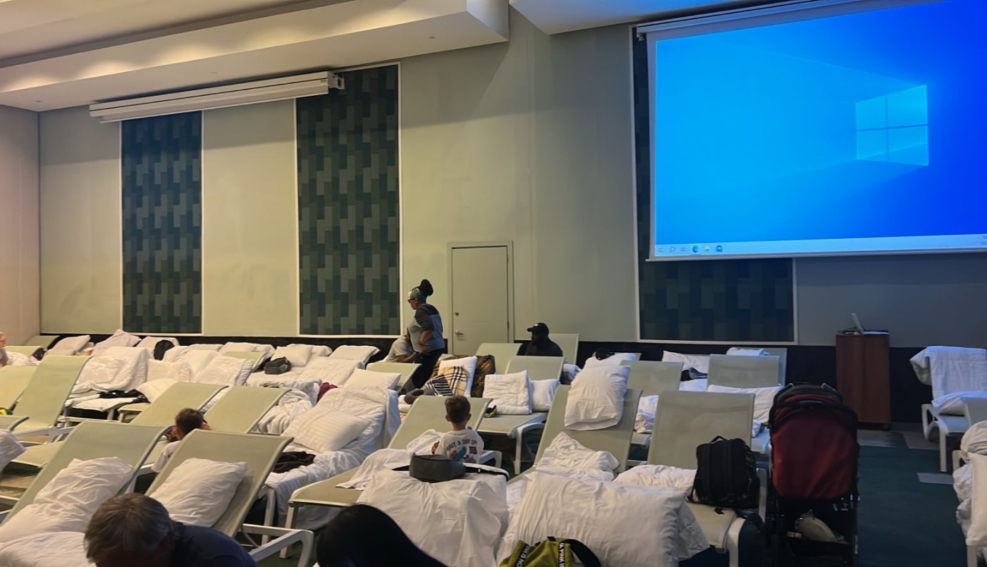 “Nos dijeron que si se complica, iremos a un túnel subterráneo”: familias cordobesas varadas en Jamaica por el huracán | Internacionales