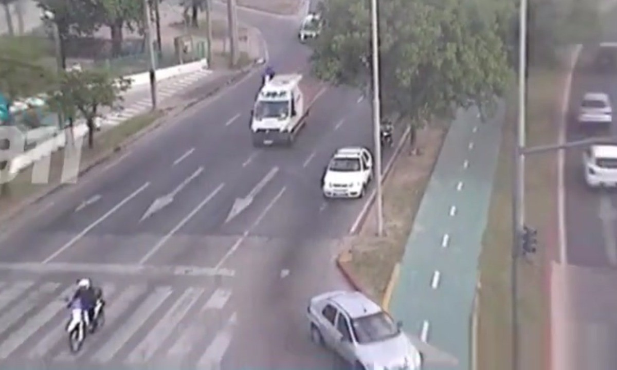 Latidos en movimiento: la Policía acompañó un traslado de corazón | Córdoba