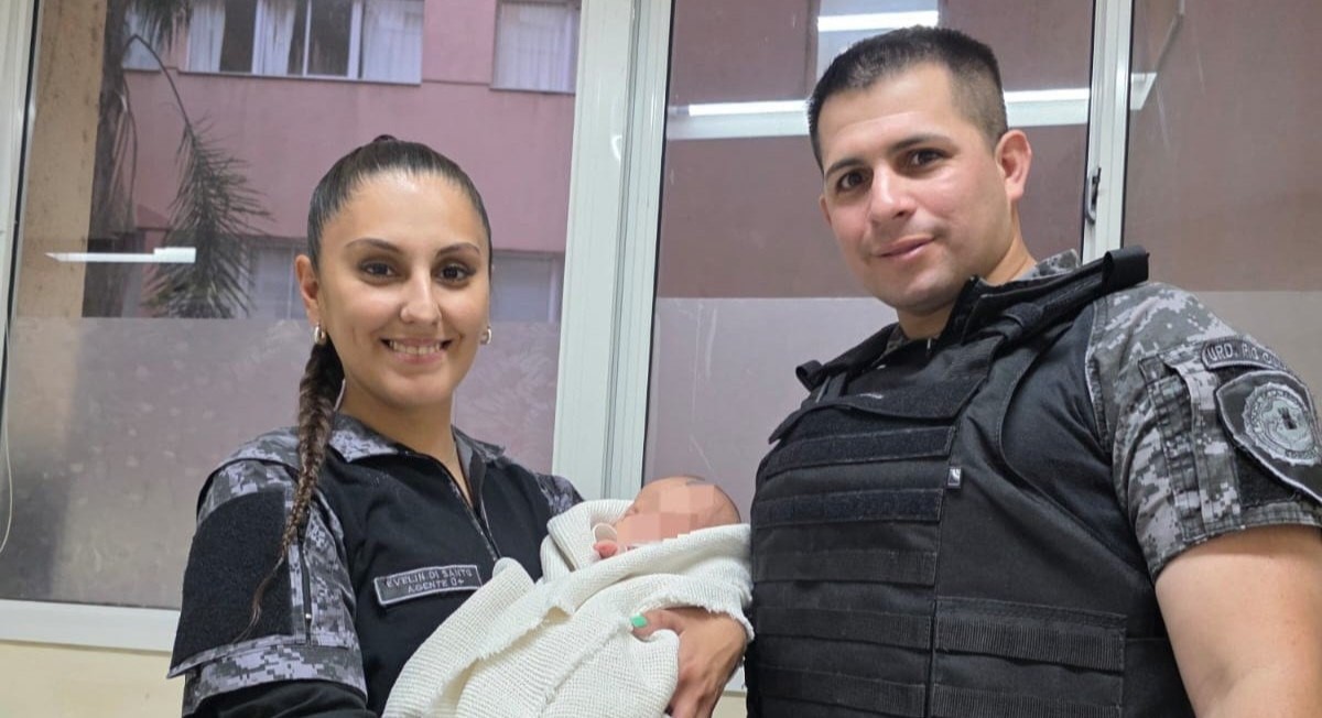 Río Cuarto: policías salvaron a un bebé que se ahogó con leche materna | Córdoba