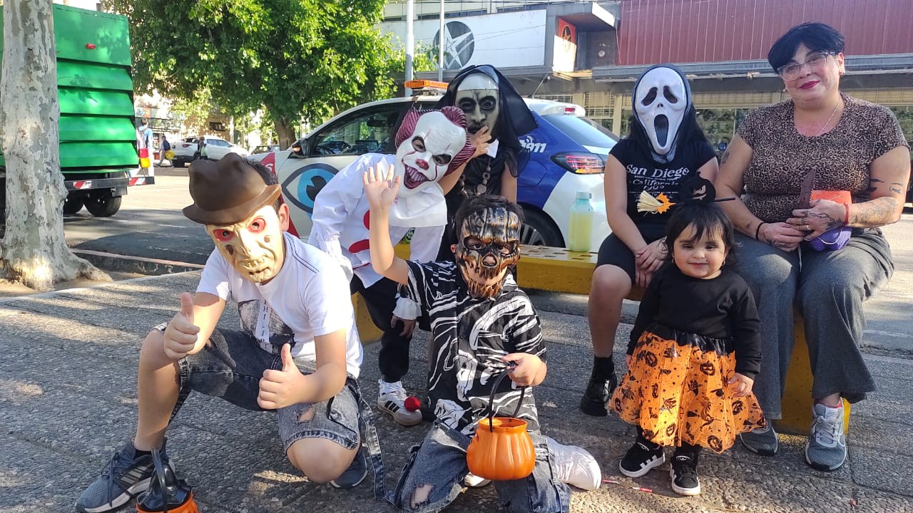Festejo de Halloween con historias y misterios en barrio San Vicente | Córdoba