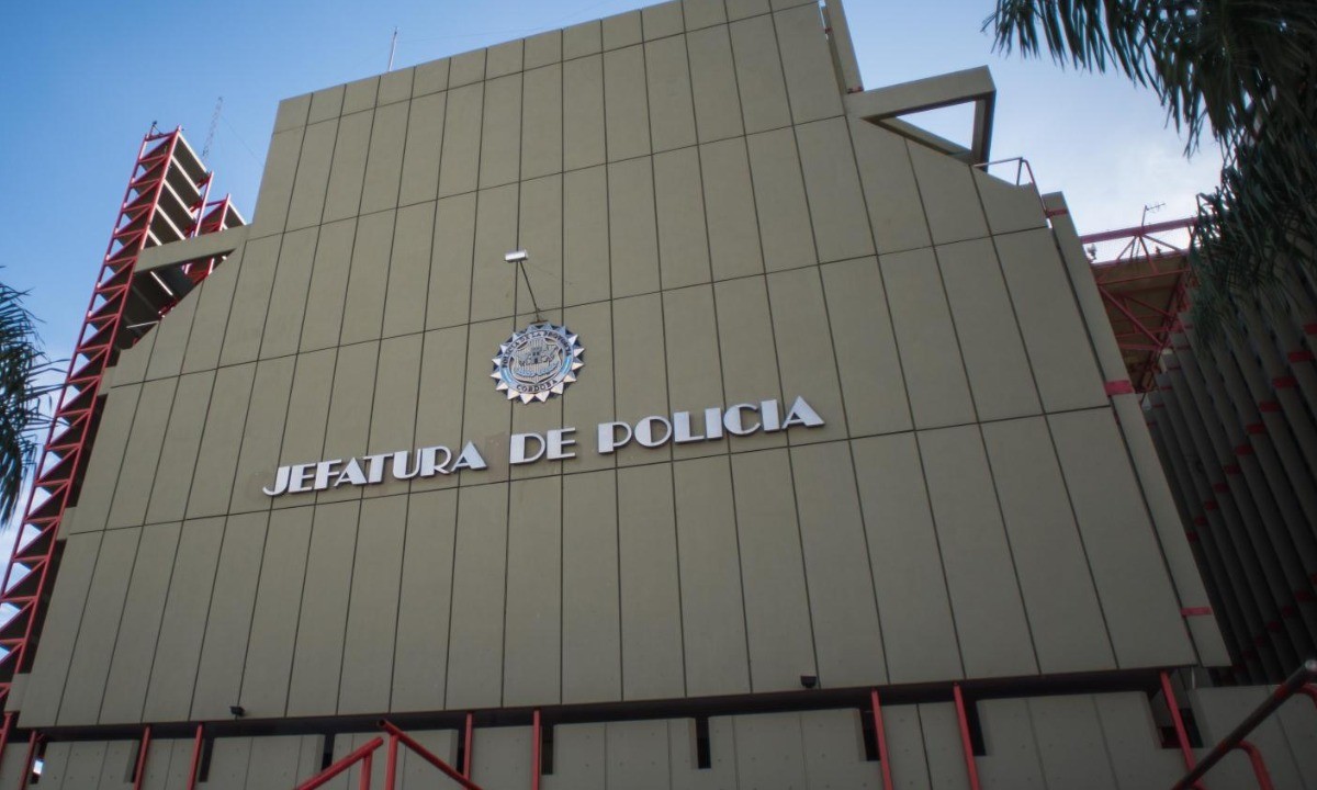 Detuvieron al policía acusado de fotografiar a sus compañeras en un baño | Córdoba