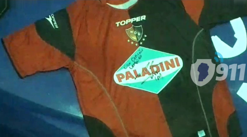 Recuperan camiseta autografiada por Maradona robada del Museo de la Industria | Córdoba