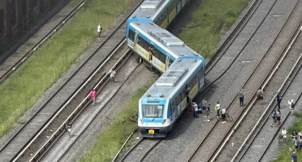 Descarriló una formación del Tren Sarmiento en Liniers: 20 pasajeros resultaron heridos | Actualidad