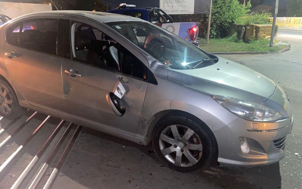 Detuvieron a un conductor que huyó tras atropellar a una motociclista en barrio Rivadavia | Córdoba