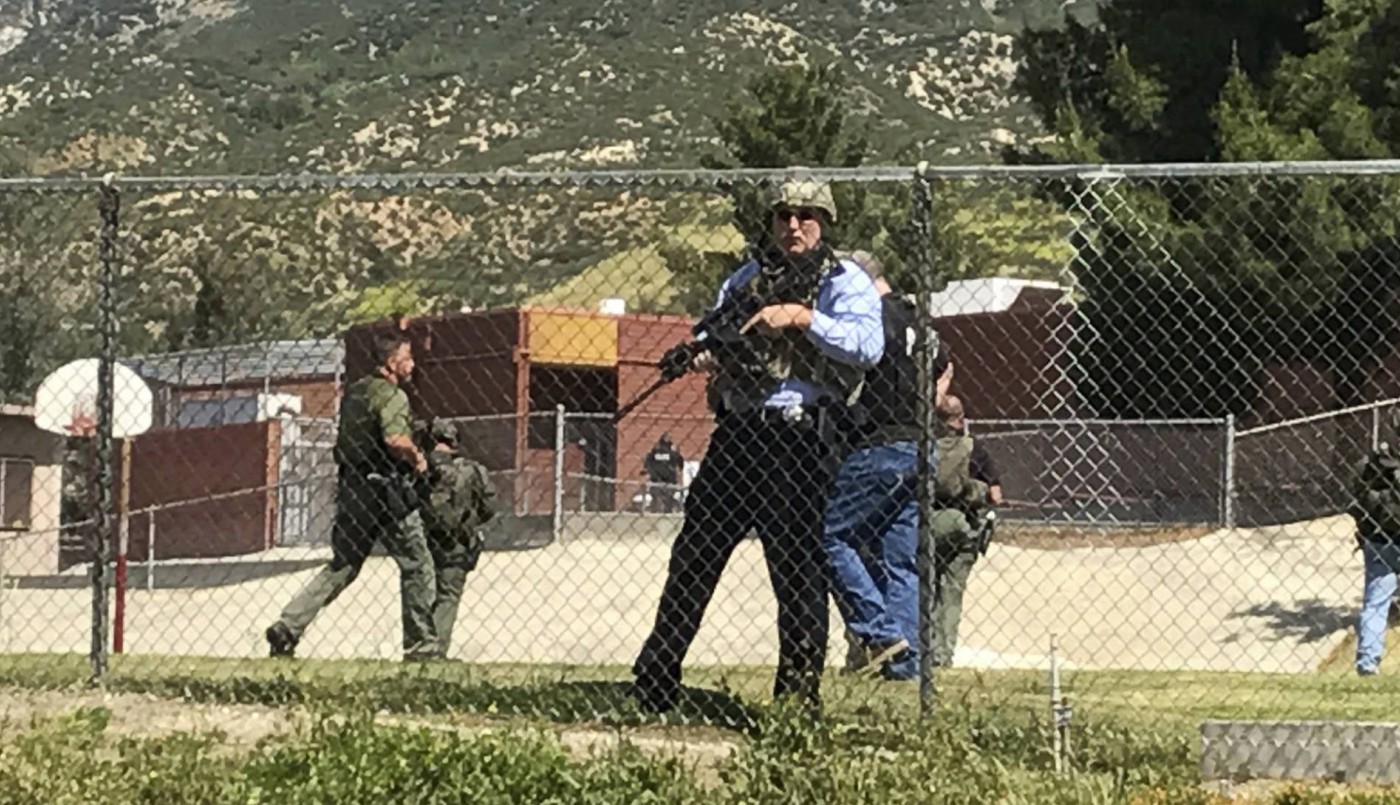 Dos muertos en tiroteo en una escuela de California | Telefe Noticias