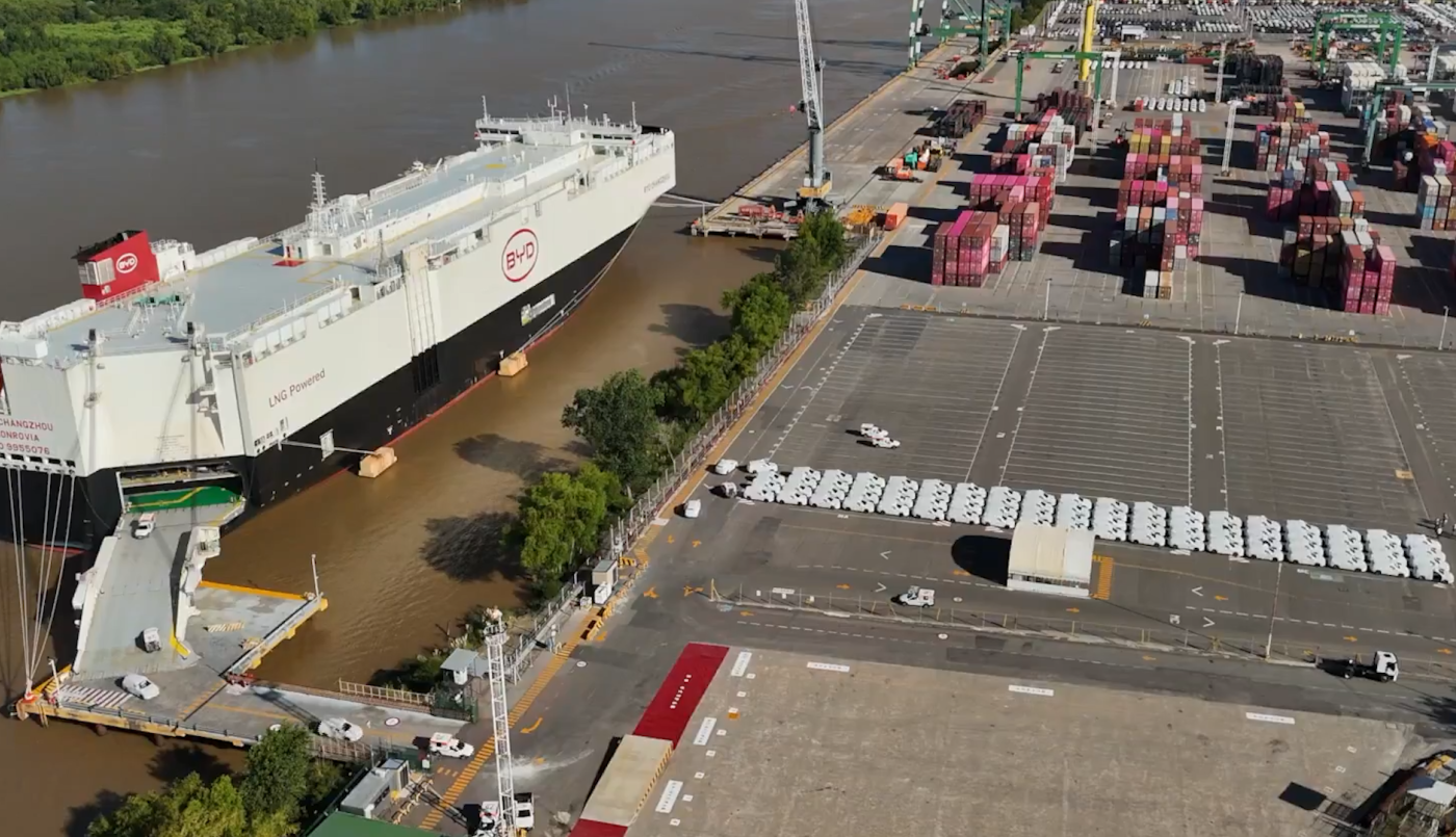 Casi 6.000 autos chinos llegaron a Zárate en un buque asiático | Actualidad