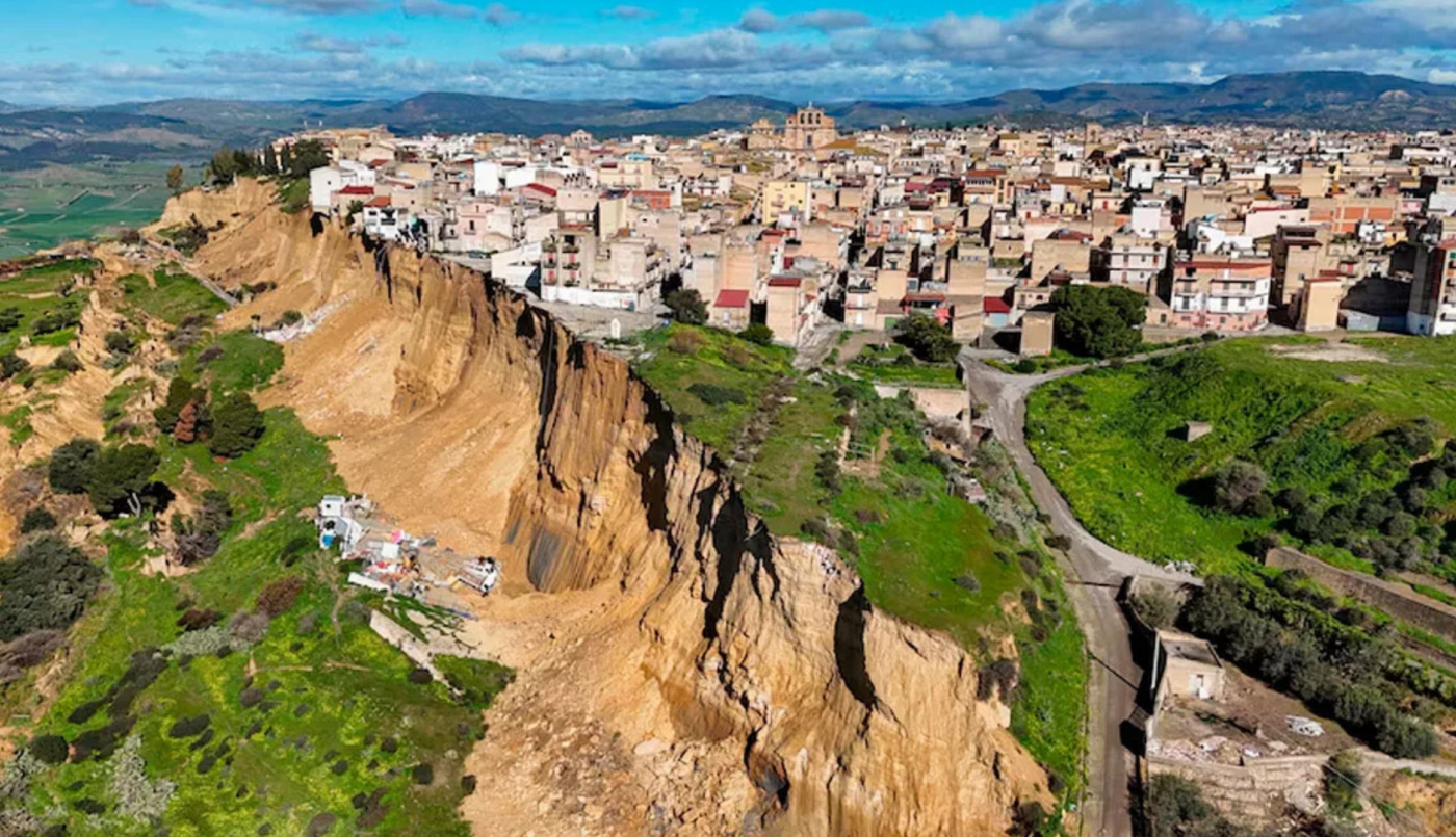 Sicilia: un deslizamiento de tierra obligó a evacuar a más de 1.500 personas en Niscemi | Internacionales