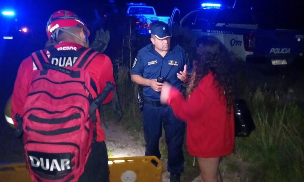 Rescate nocturno en las Sierras Chicas: auxilian a una joven en la Cascada de Los Cóndores | Córdoba